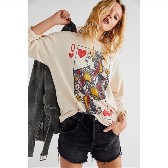 Free People Tops - Daydreamer Free People Queen of Hearts long sleeve graphic tee Small